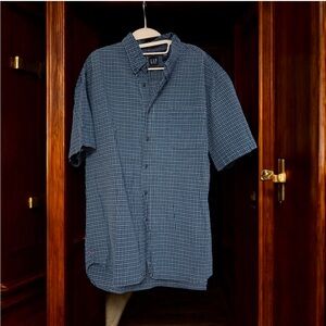 GAP Men's Navy Checkered Casual Shirt XL